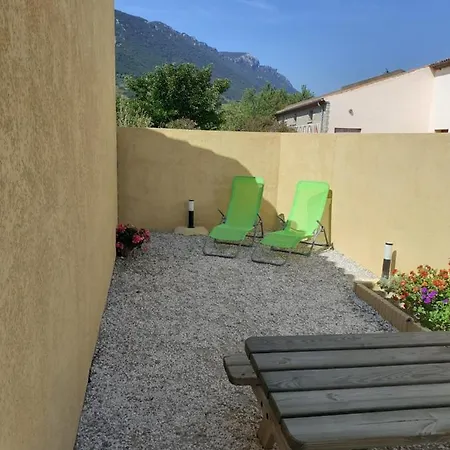 Les Trois Chemins Cucugnan